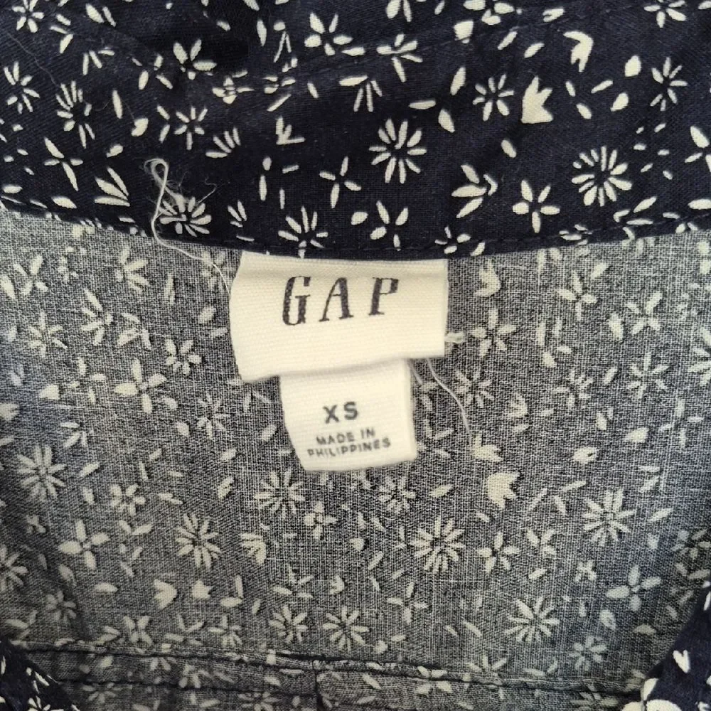 GAP Navy and White Floral Long Sleeve Blouse Size XS - Picture 2 of 10